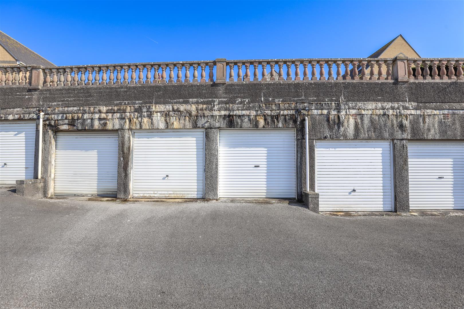 9 Y Graig, Craig Yr Eos Road, Ogmore By Sea, Vale Of Glamorgan, CF32 0QN